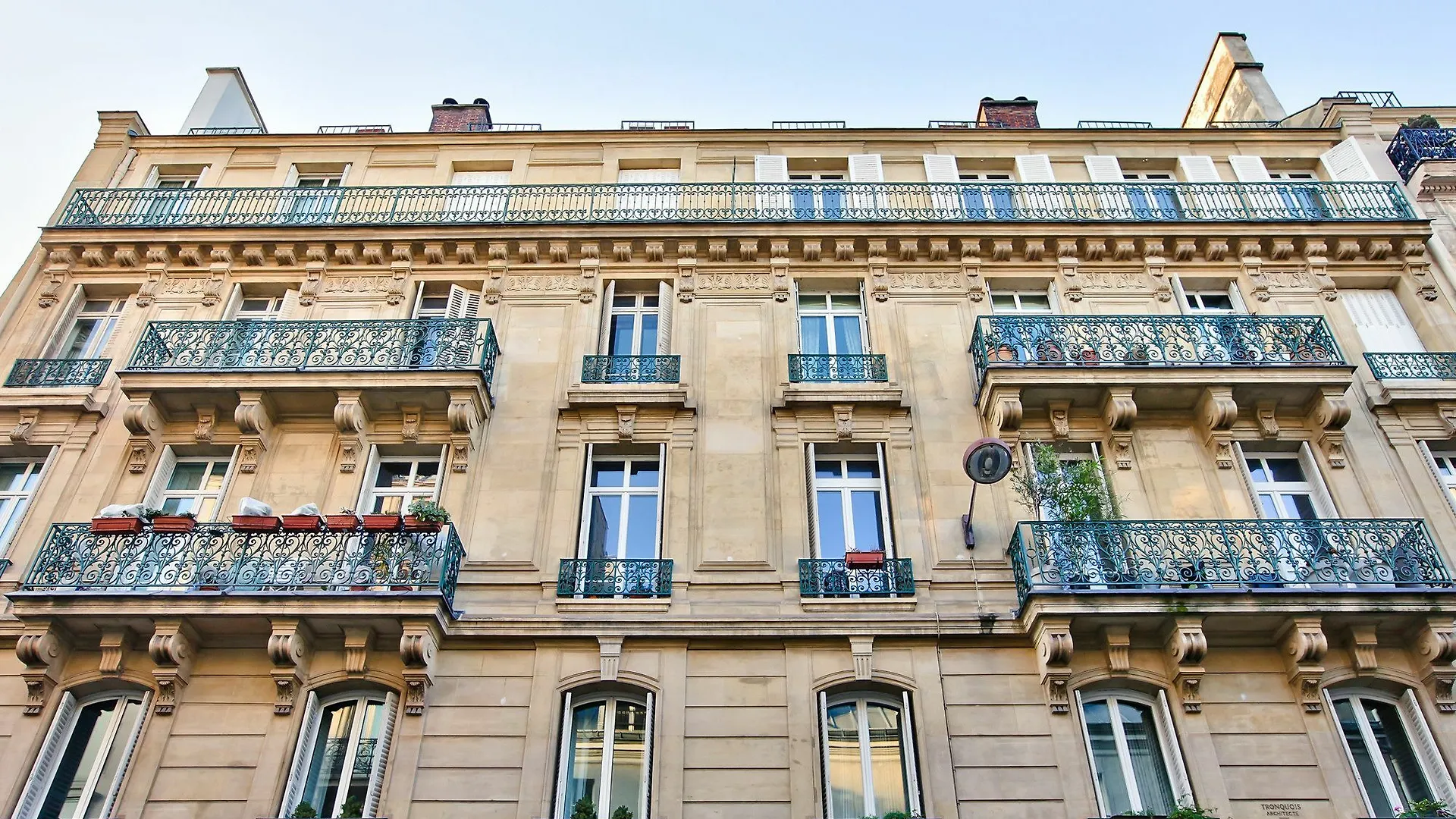 16-atelier Lafayette Paris